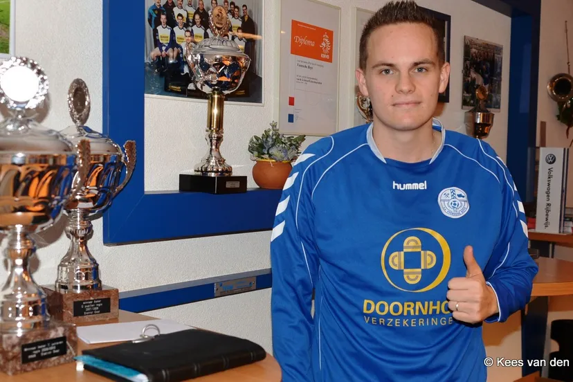 kimcpbf11vbulnae6jyrsgcpr 2014 03 19 veensche boys mauro aalders contract