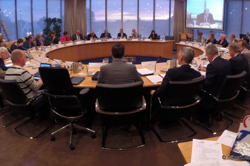 la3eryegoanafcgo7i1sg92h9 raad totaal 2 2