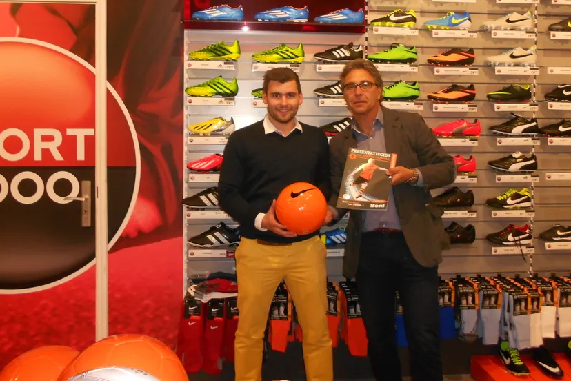 lhewte5ptubhyw7i87bb7vcj2 sport 2000