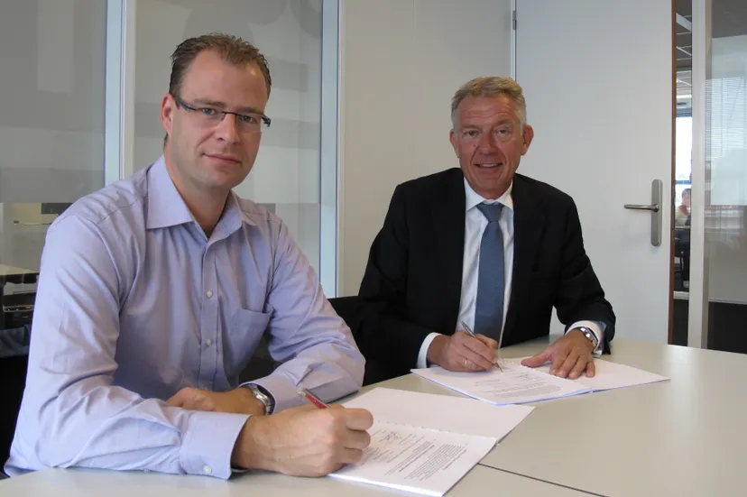 lxp1ltn4rysr9fe86ir9jld3m 1 ondertekening hu