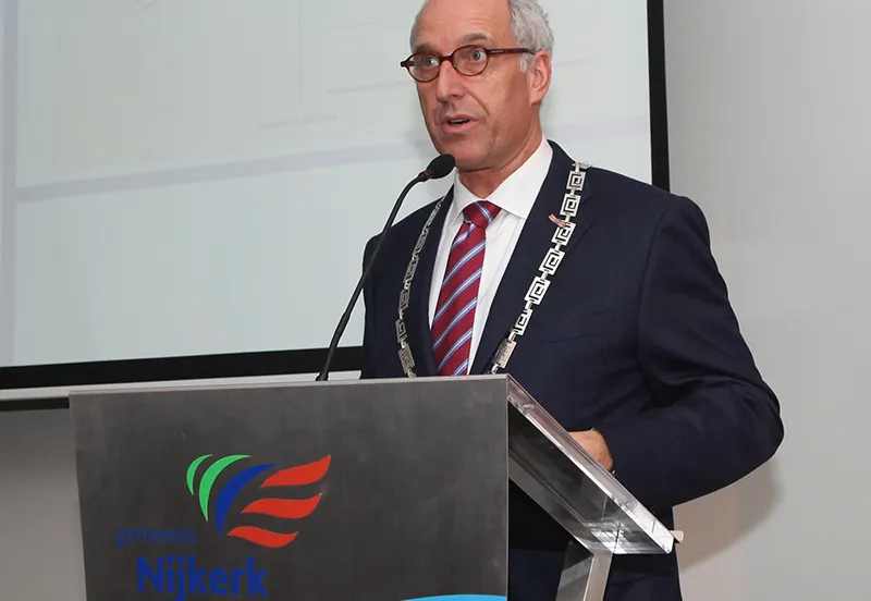 mbevr6v1sq2owt0q2fbiewh4b 200232