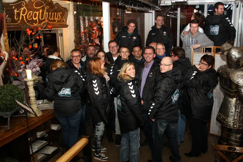 mfb1wski9uopo7n4qrvl7potu 2013 12 03 kleding sport2000 1 1