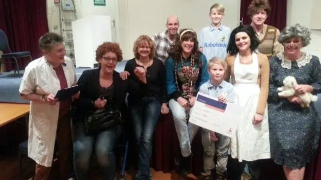 ndtz3zfaep8mrgcebefqwtmkp 2014 01 31 oliebollen mixed hockeyclub hoevelaken