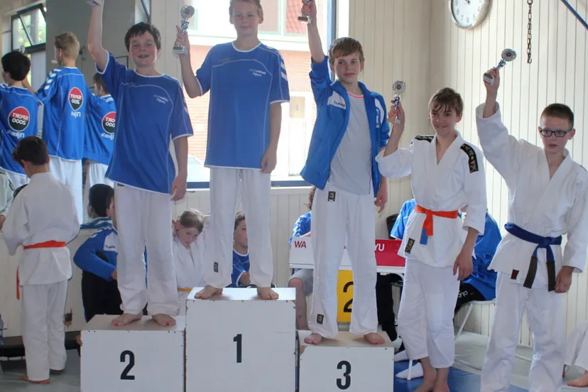 nm42u3zqn408lhmptm14x17ar 2013 07 23 clubtoernooidavetigojasper