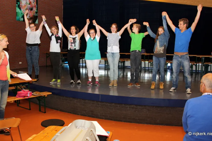 nrd22sgkezhoegmeihuhadwco 2014 06 05 corlaer college toneel 10