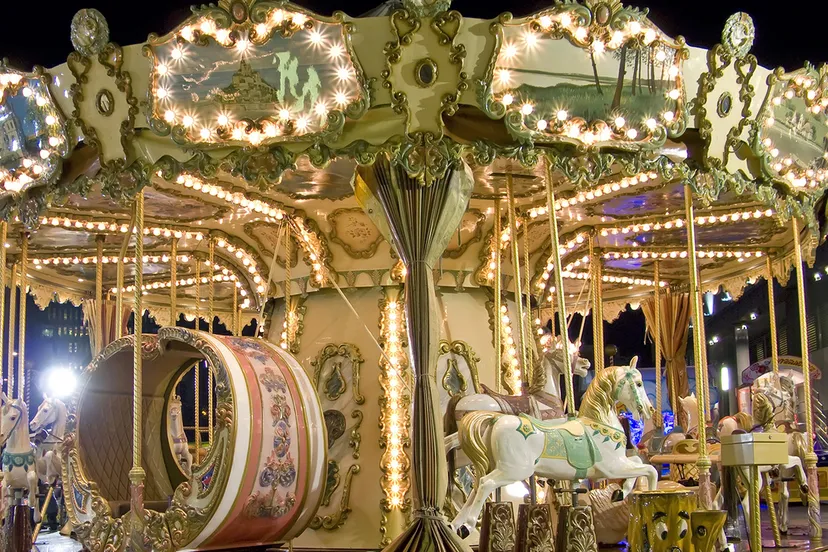 o48yi7zxymf4h9yve75expvhp 2013 08 06 draaimolen nostalgisch