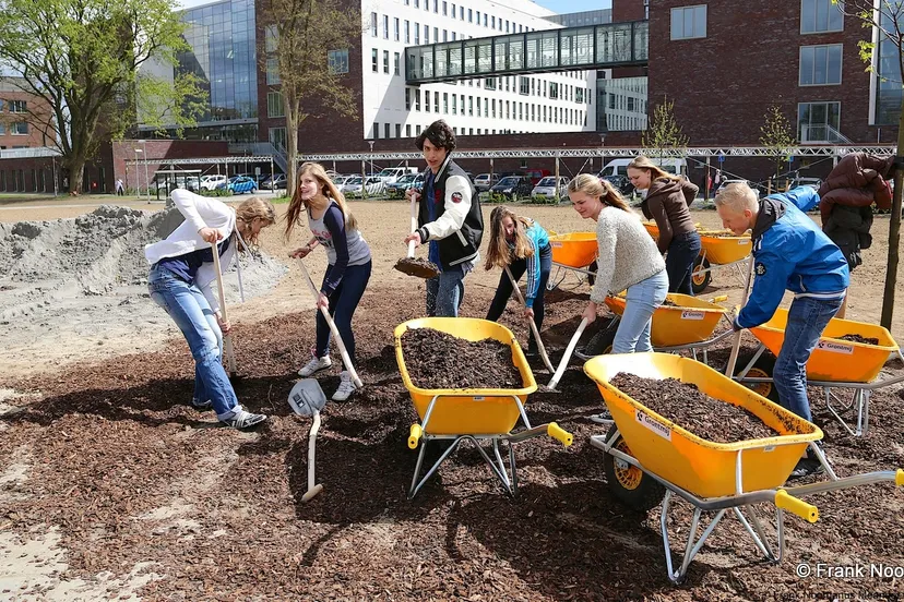 oatrbgem82rpzptnyk585nbrm 2014 04 14 meander aanleg revalidatietuin