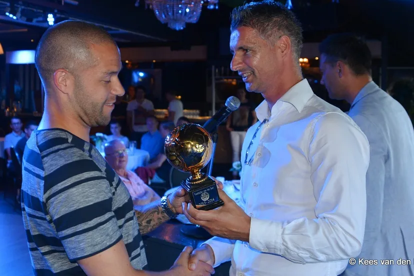 ojtu0321wi85p7nir7p7sk5po 2014 06 12veensche boys shane voetballer vh jaar