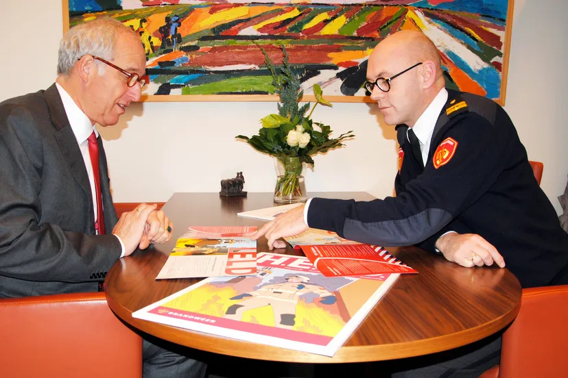 onu1o5oumww0njeycu9la7ftn 2013 12 24 brandweererik