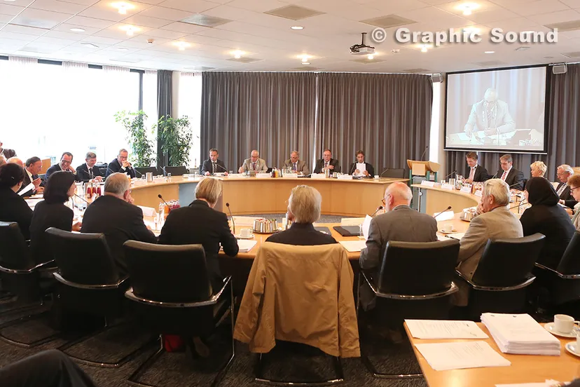 otqsiug60k8bzyxkomrk0h37d raad totaal 2