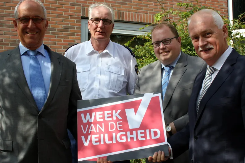 p0ecllks40o6bajvsk5137hda 2014 09 30 burgemeesters week van de veiligheid