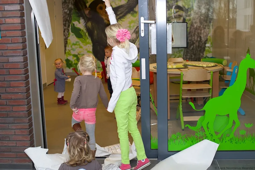 p9n6633pzmf0fc0n7ls8g9uem 2014 02 28 meander kinderpark1