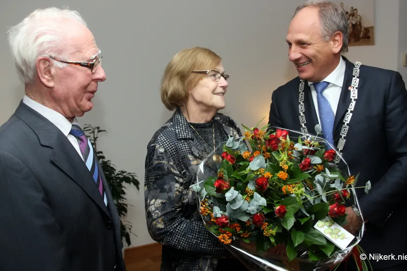 pljlq8oecwby5viq40sr29zkh 2013 11 18 bruidspaar 60 jaar