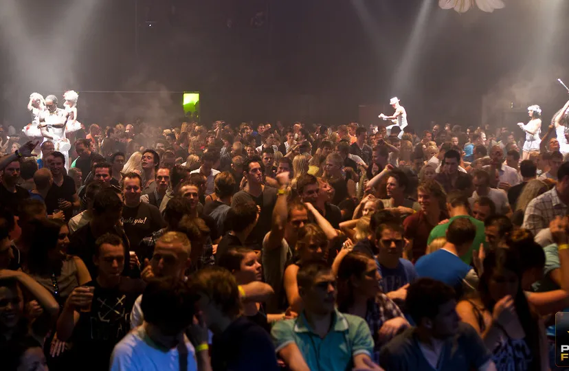 pzwbm756jhwrof4d8t5ldsbk3 738180