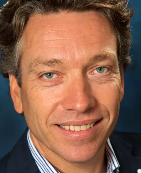 q31asxg3e5xqsat7zu985zkod bas padberg 01