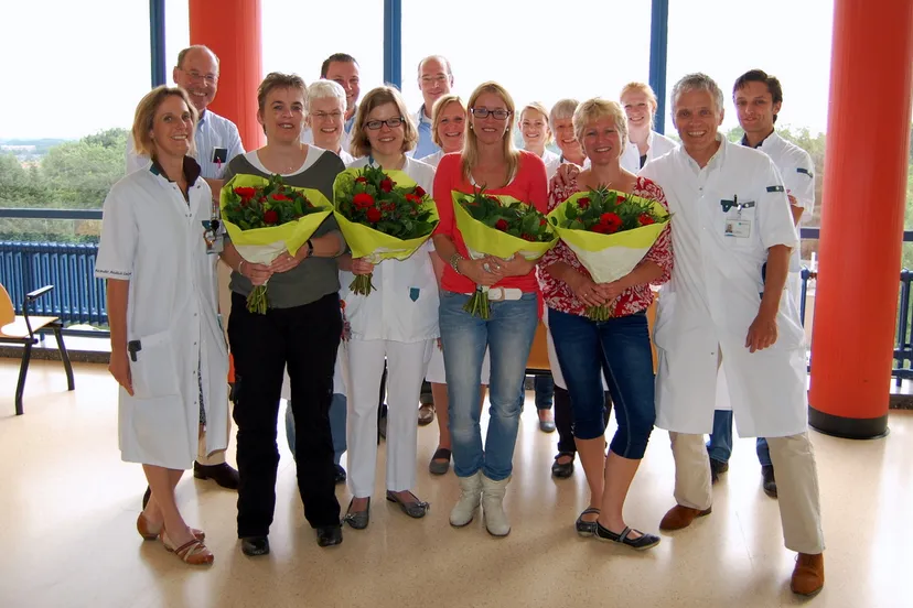 qdm81cpq4penzv1m1bl6tdbh1 2013 07 04diploma uitreiking hematologievpk