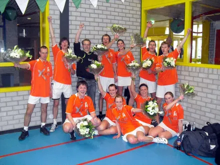 qmxz3v08vo37lp25r18pg2ybp 49856