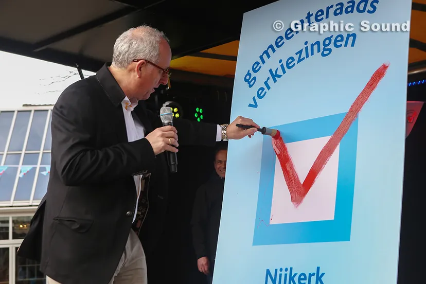 qr43xe9zpodzfmcwhvyjxvm29 2014 03 14 verkieizngsmarkt 02