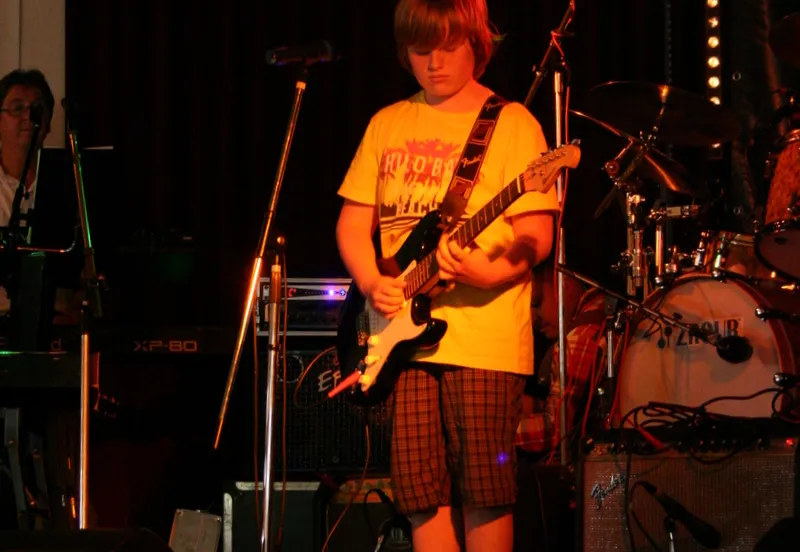 r8ovjh9kouet856eqz9wz5g8r 232827