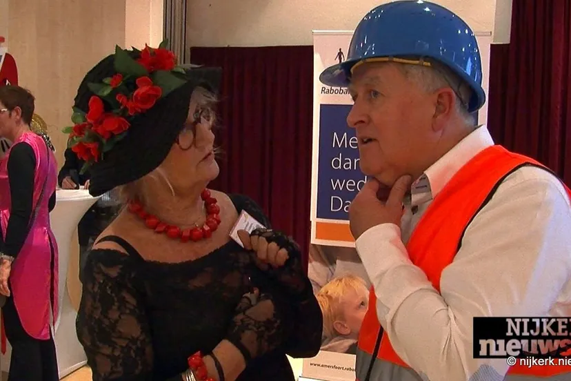 rkrursstnbva7bov2j6k5bzey 2013 10 09 beursvloer hoevelaken