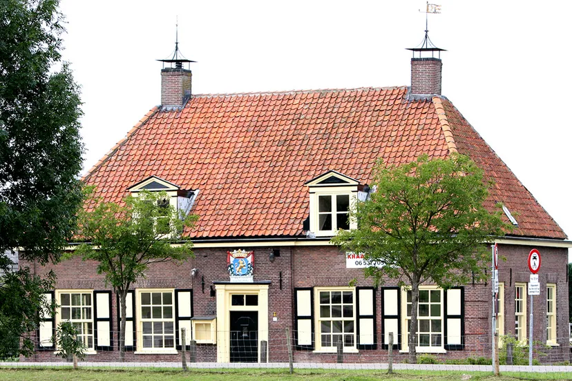 rsu1xbc7n9ybeoyxoequik3mw sluiswachtershuis