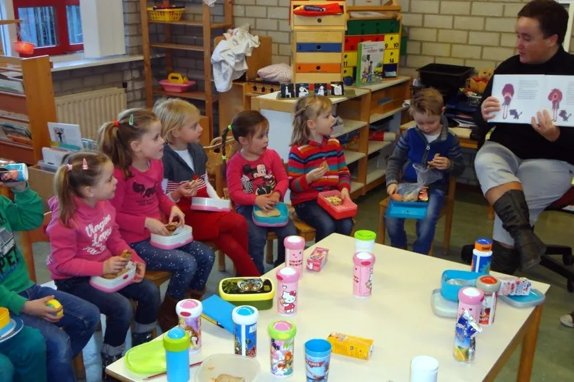 rya18lfjzvby0k22l74t5uaxd 2014 02 01 ichtus voorleesontbijt groep 1 2