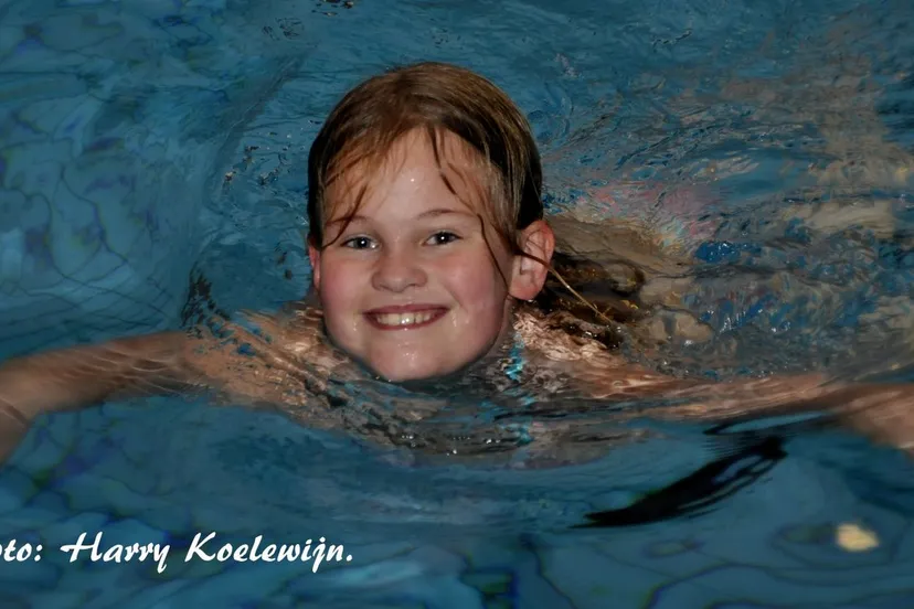 sdfeydt80wrkuxjov05mns8ue 2013 11 21 zwemmen voor kika 1