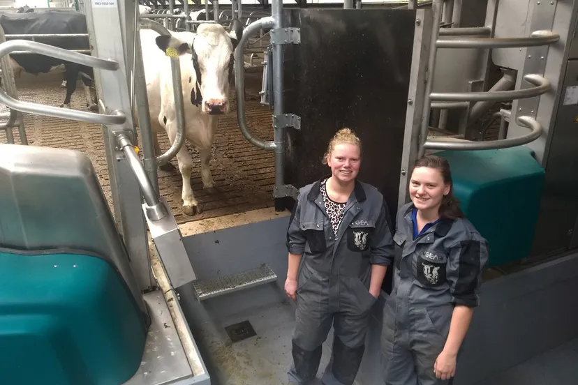 simone en eline gea melkrobot