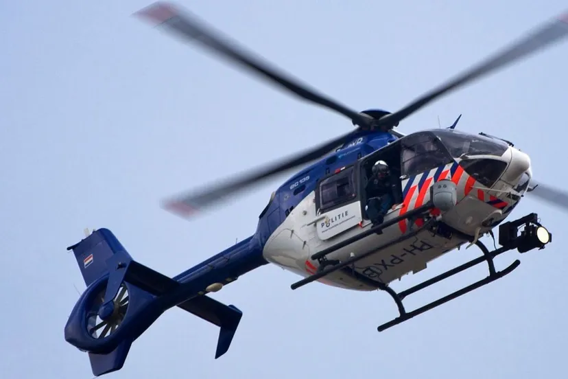 standaard nijkerk los helikopter politiehelikopter foto e dronkert cc by 20