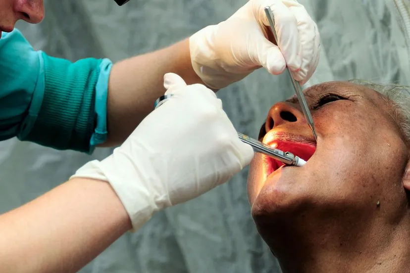 standaard nijkerk los tandarts dokter gebit tanden arts ziekenhuis gezondheidszorg zorgstelsel zorg