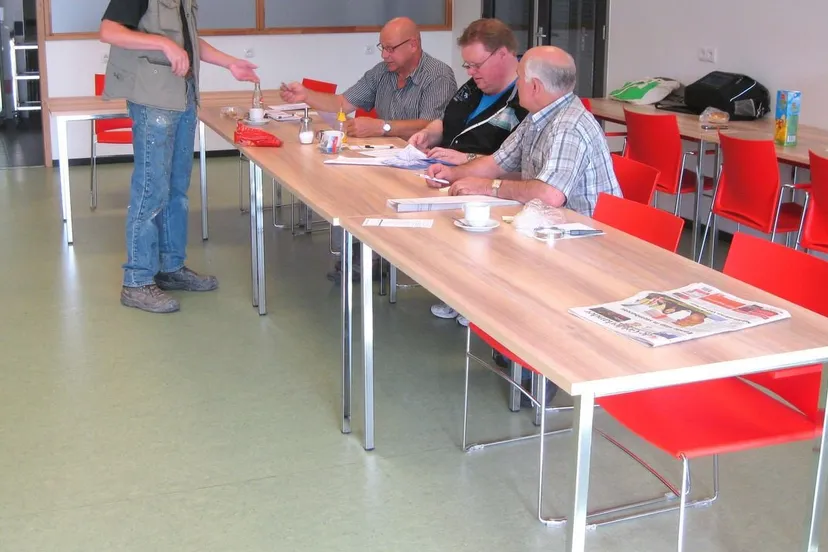 standaard nijkerk los verkiezingen stemlokaal stembiljet stemhokje stemmen foto ziko van dijk cc by sa 30