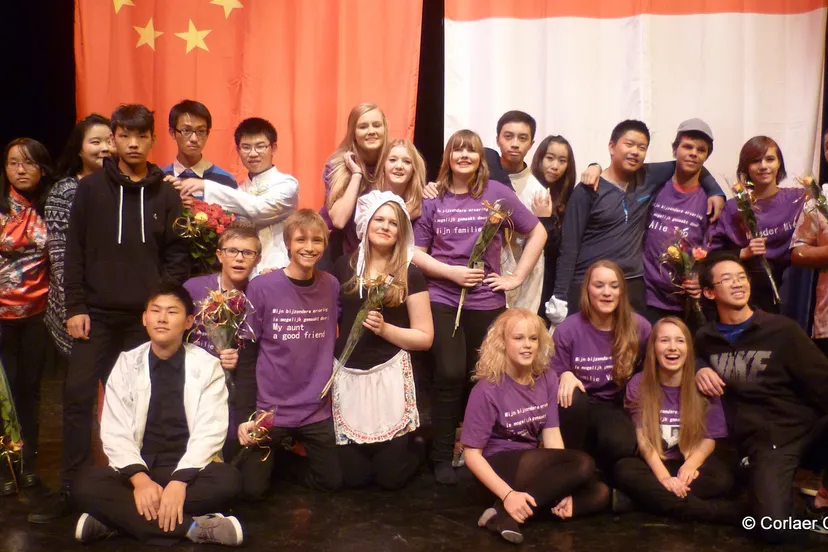 t2kkl1vuoranvelhq9fdlgokv 2013 12 03 coraler college china 2