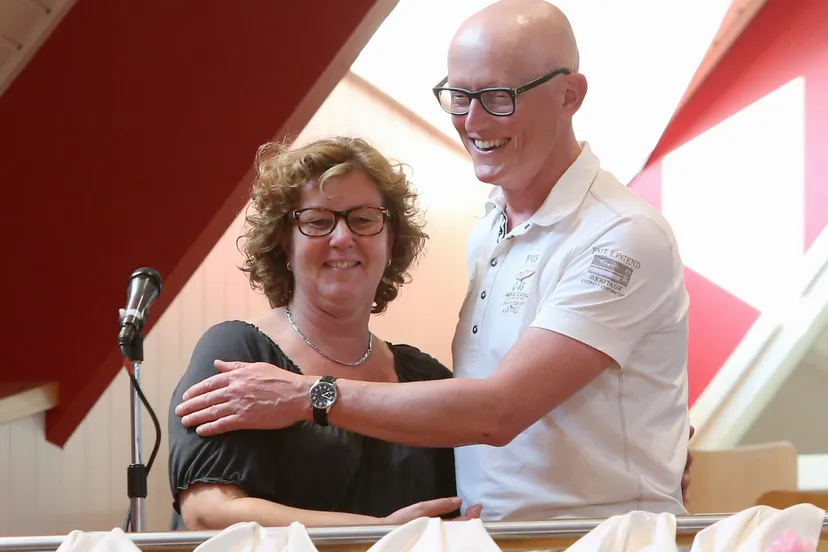 t9gey8s90ou99ugc6zhdymmu8 2013 07 08smit1