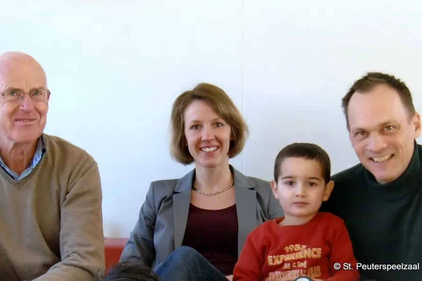 trkof8j1rpd9ay4p17lvo6dnr 2014 02 06 peuterspeelzaal bestuur