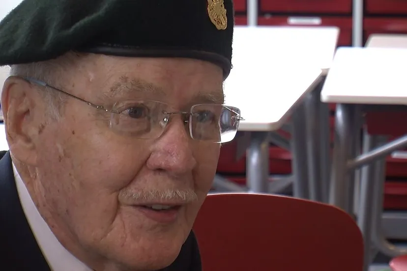 u0mzj25ae0n2syb4bsm9clbzo 226087