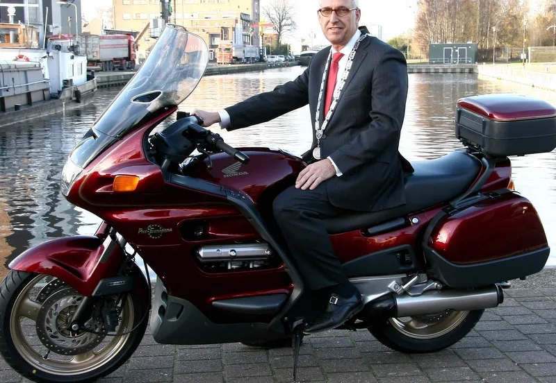 uedno1r0t1cko2rwzjfa1xlk7 230137