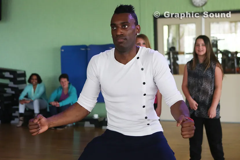 uyy99bw559v1soun09gpg684b 2014 04 02 dance in motion 011