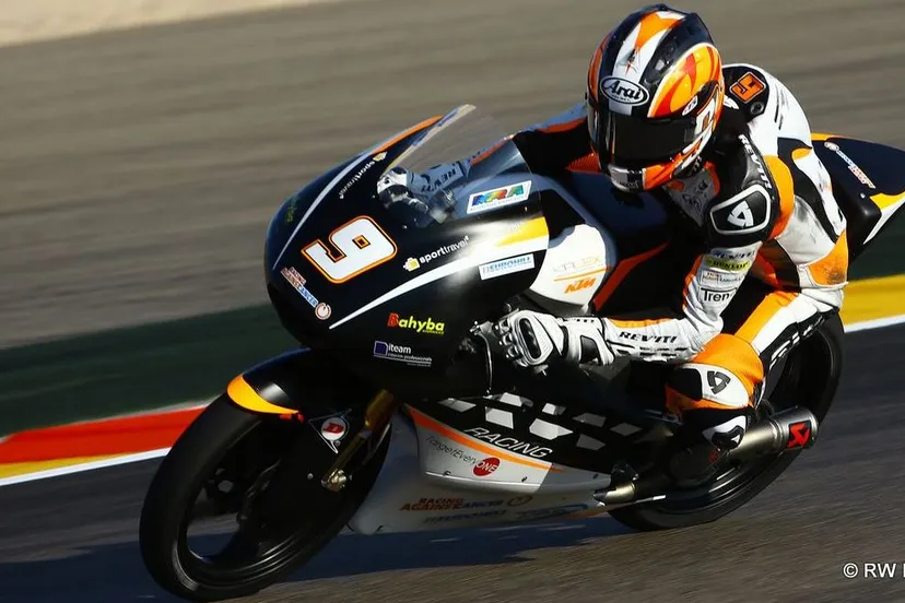 v2dl3i0oraurehu3c8yr9volp 2014 09 28 scott deroue