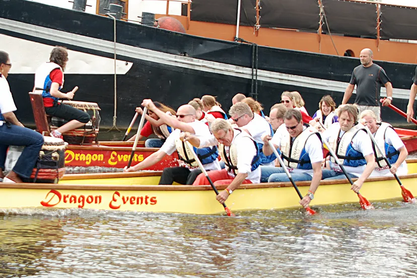 ve8zhah2wkyvsq8cjm5zujjm8 2013 06 07drakenbootroeiers