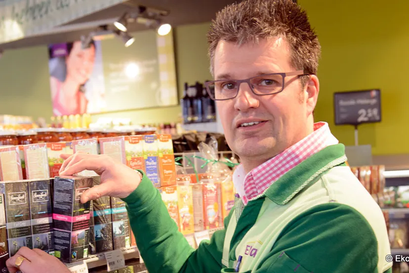 xb61n3jsjnbb5gm383uv6uycs 2014 01 25 eko plaza pschraverus in winkel bij theevak