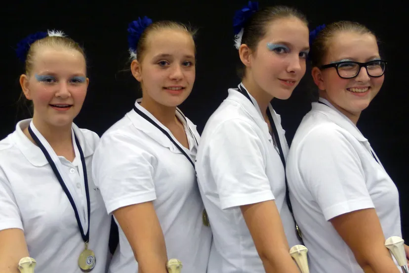 xu5ljdvmfeynhg8klkcymblv6 2014 09 27 majorettes