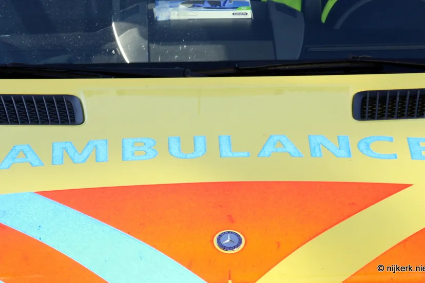 xu80zx1wx3sp46azwo4bhg8w2 ambulance 3 2