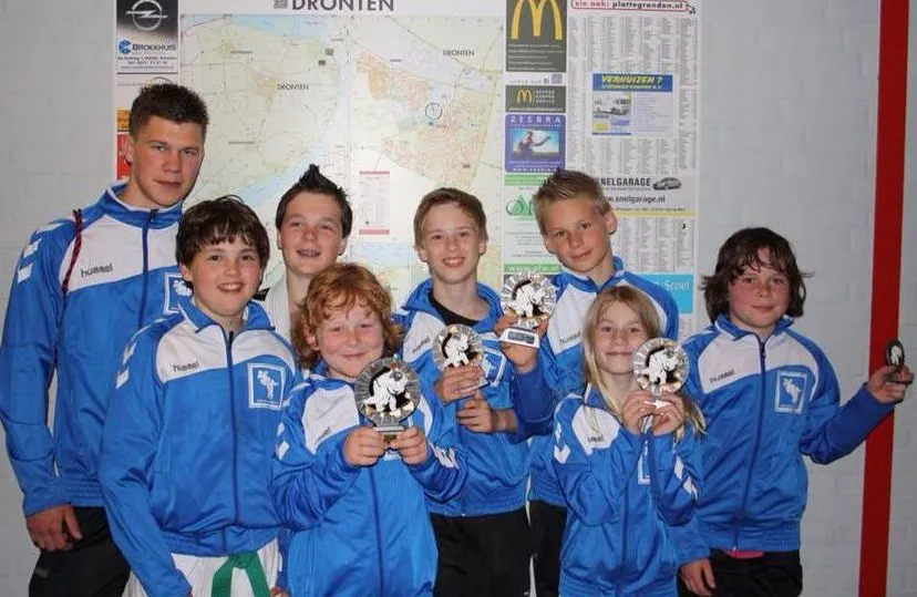 yadiqt11tyunsvuysh4bnxusv 2013 06 03rebel