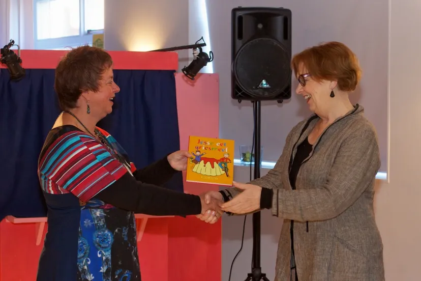 ymdiu5h7g7fj9jqcv3yx7px8f 2013 05 31leesfeest2