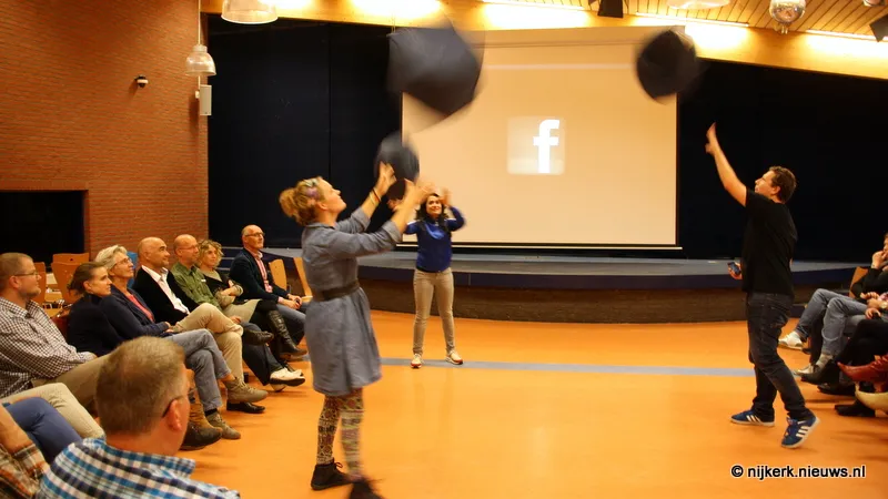 ytx305th6gay02ah5eydiufr9 2014 10 15 zwerm op corlaer college 010