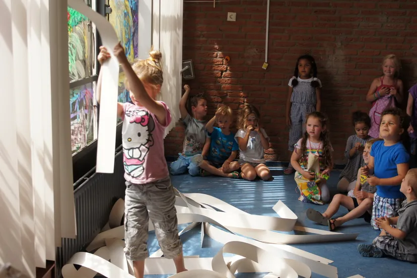 yu8ymmjghghtm9jdfxg2p7q29 2013 07 17 betatrixschool1