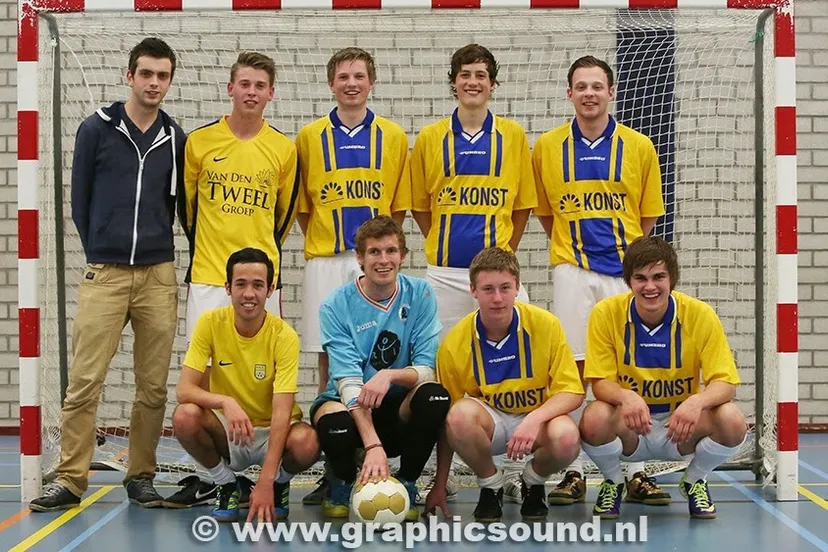 zevc3kje79m25j9jvm2ooef25 2014 04 29 zvv spartazaalvoetbaltoernooi