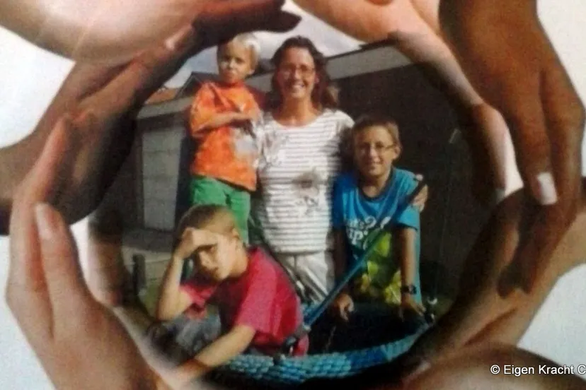 zioz6hrk81uw3ezffv2gcd8pz 2013 10 21 gezinsfoto juli1