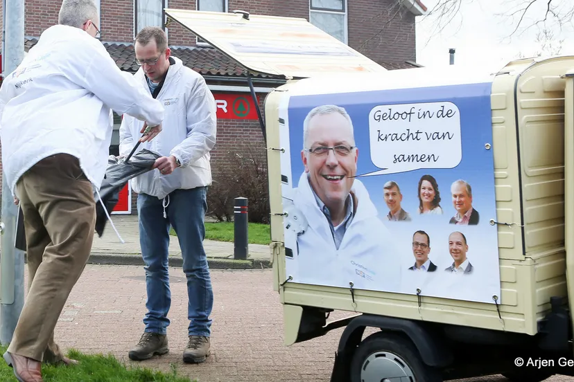 zoiq464m18u8595yfmv6or77p 2014 02 18 christen unie sgp 1