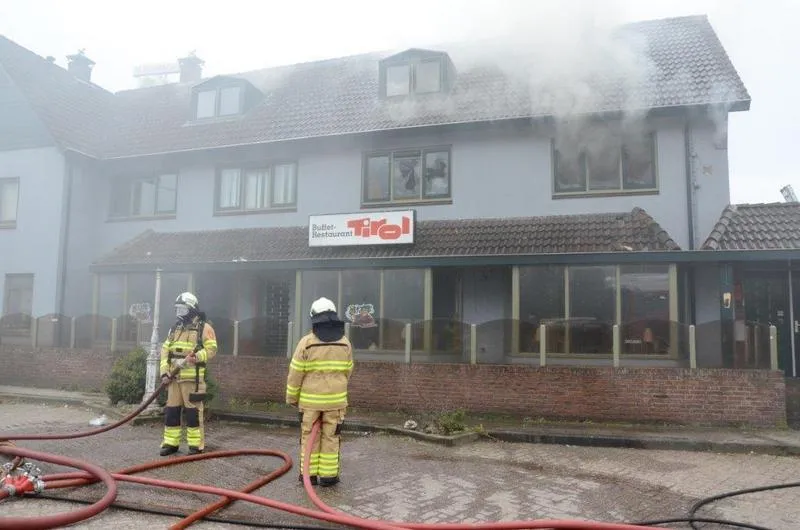 zuxzu27n11565p9w88vhmokhf 215541